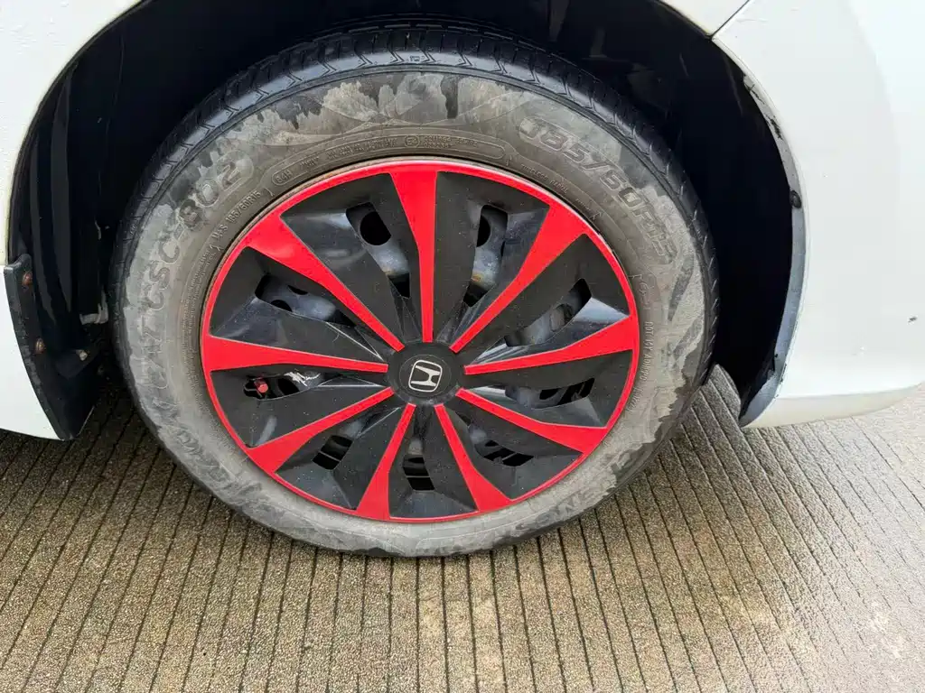 Honda Fit — фото 14