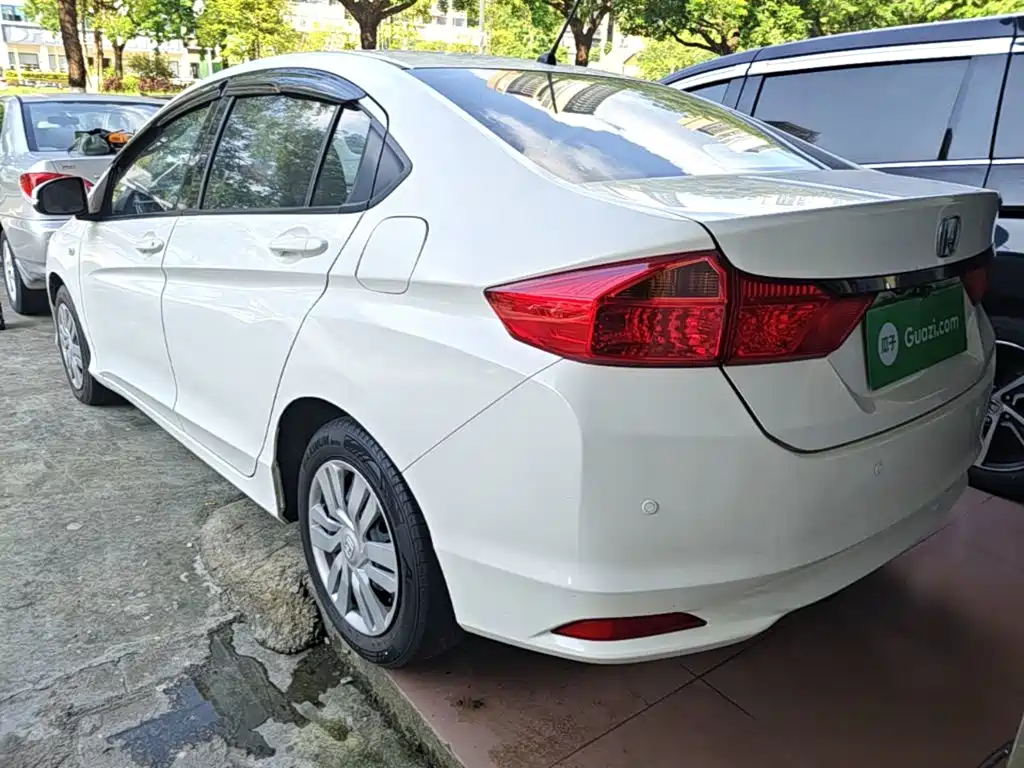 Honda City — фото 5