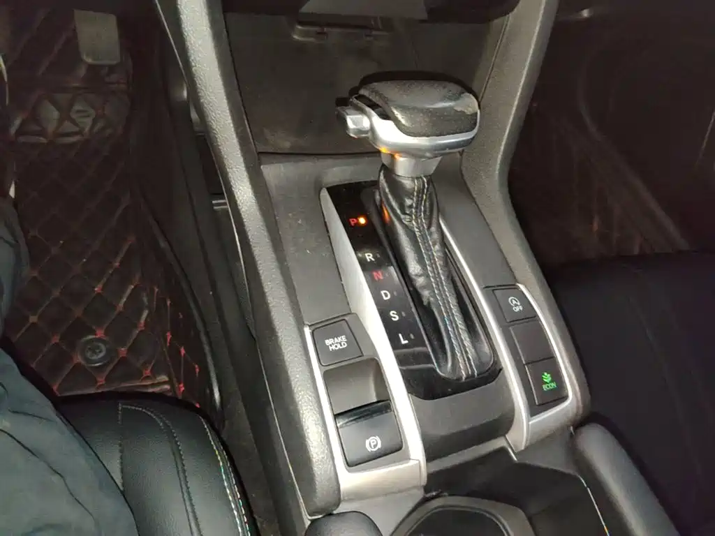 Honda Civic — фото 14