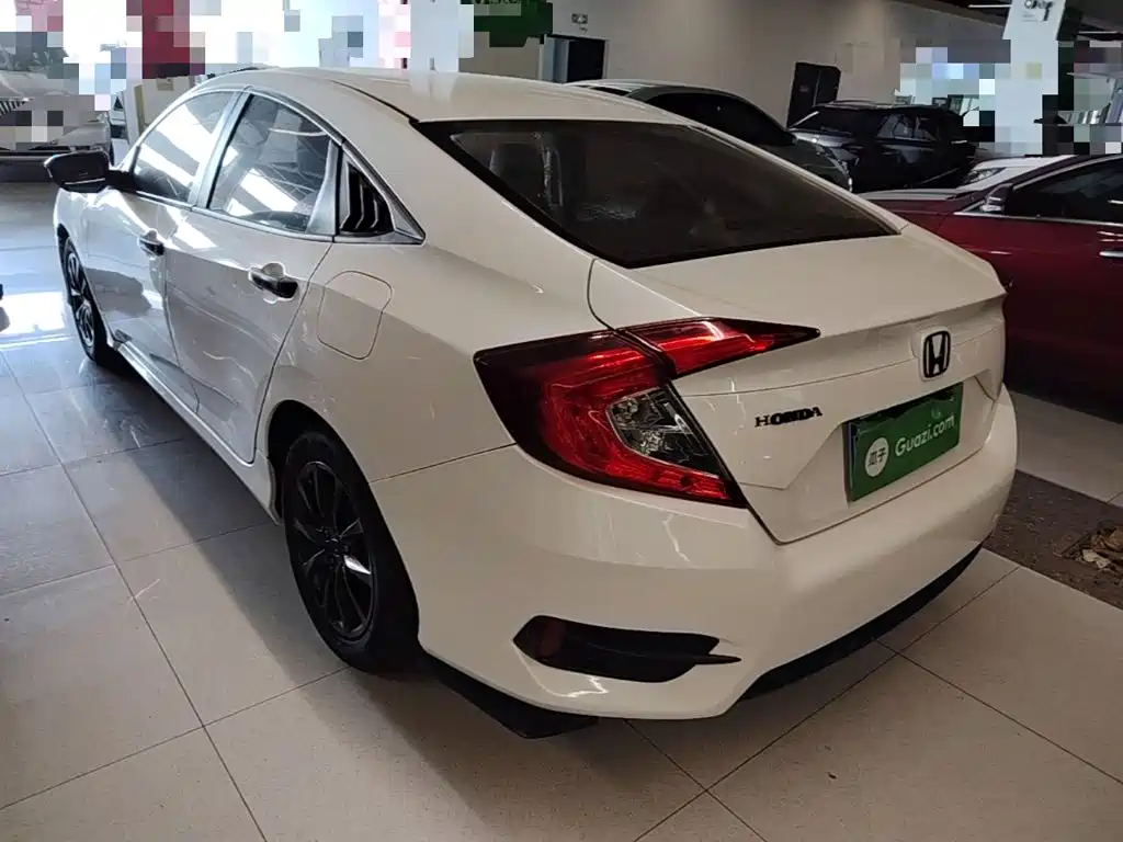 Honda Civic — фото 5