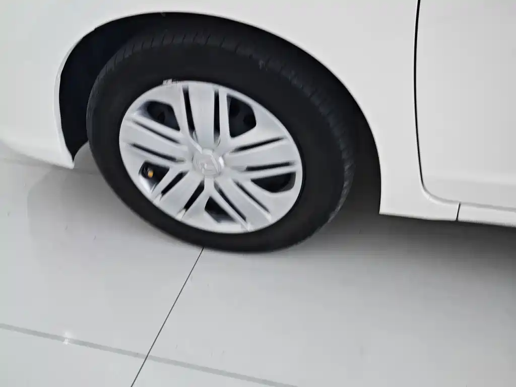 Honda Fit — фото 13