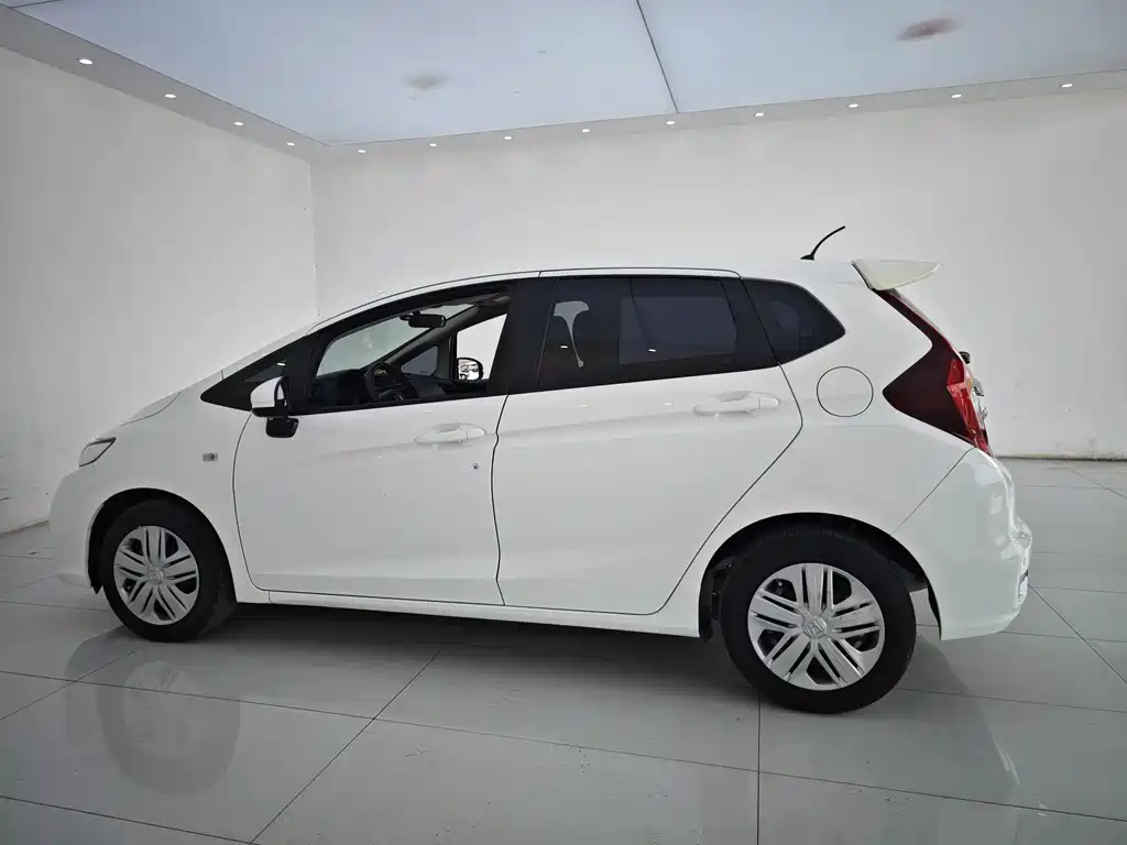 Honda Fit — фото 19