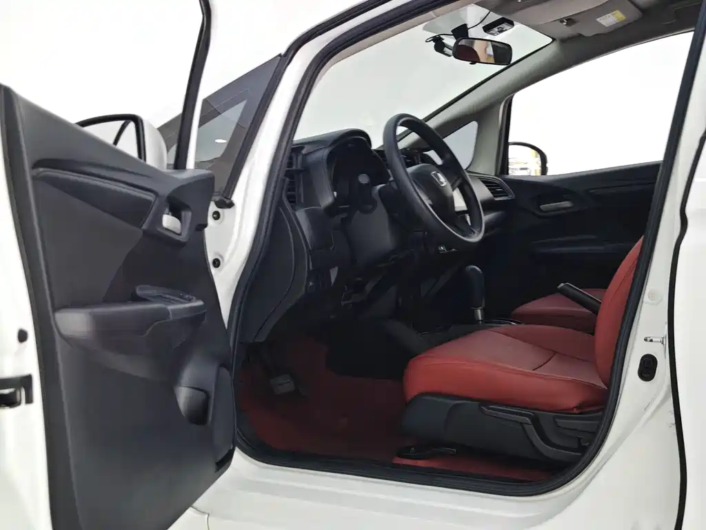 Honda Fit — фото 24