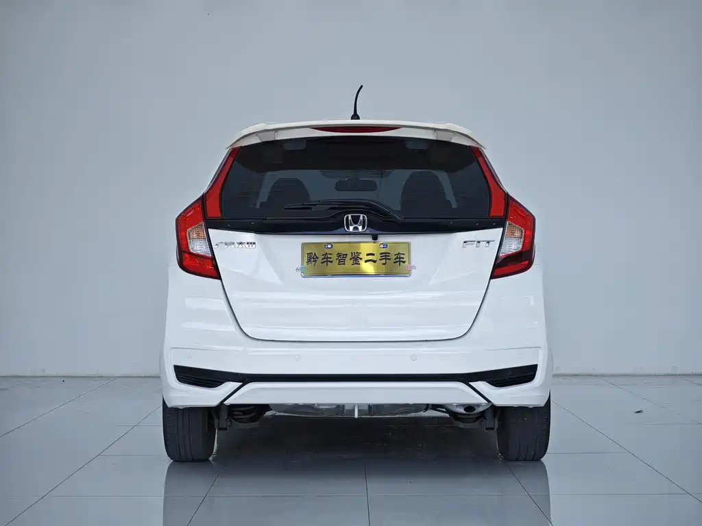 Honda Fit — фото 5