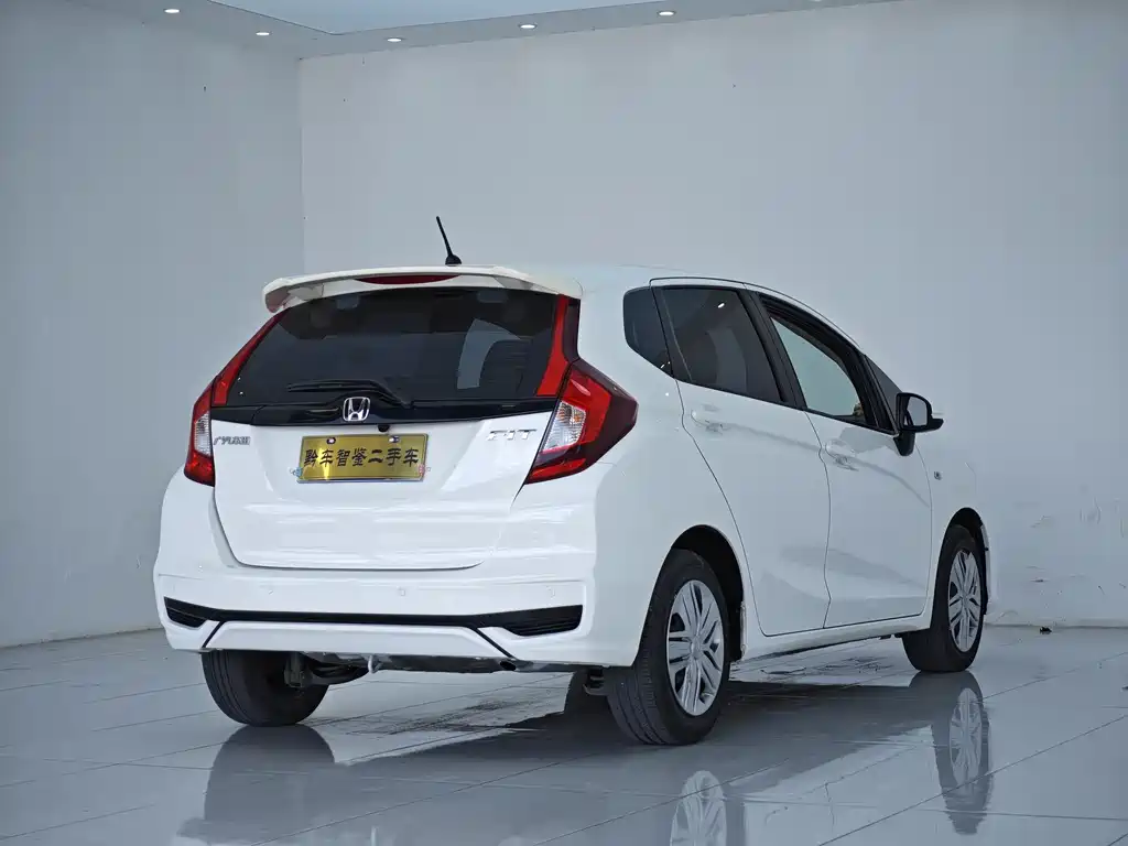 Honda Fit — фото 6