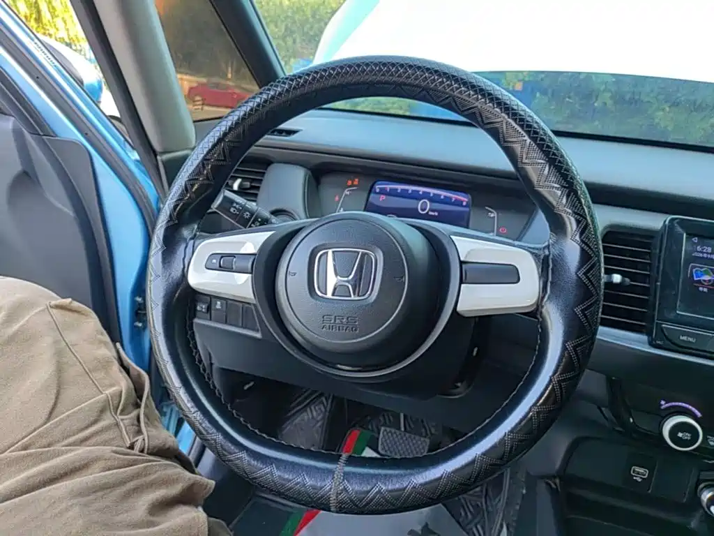 Honda Fit — фото 11