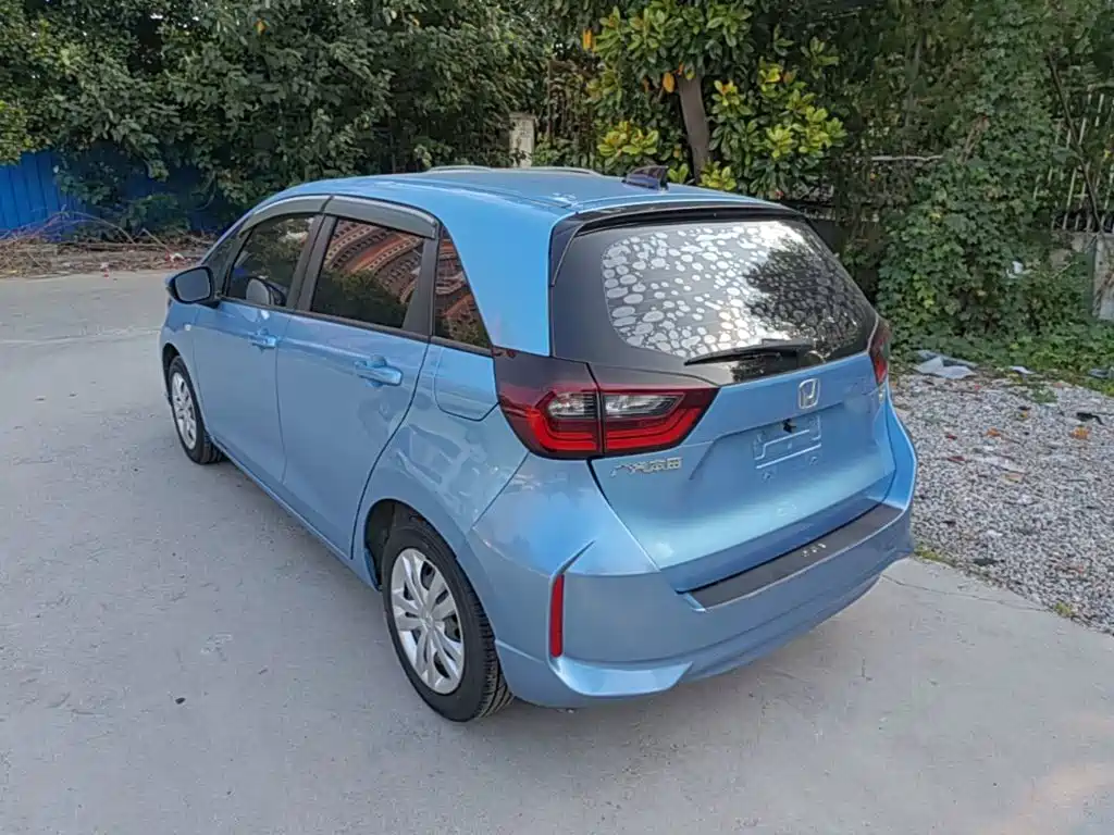 Honda Fit — фото 5