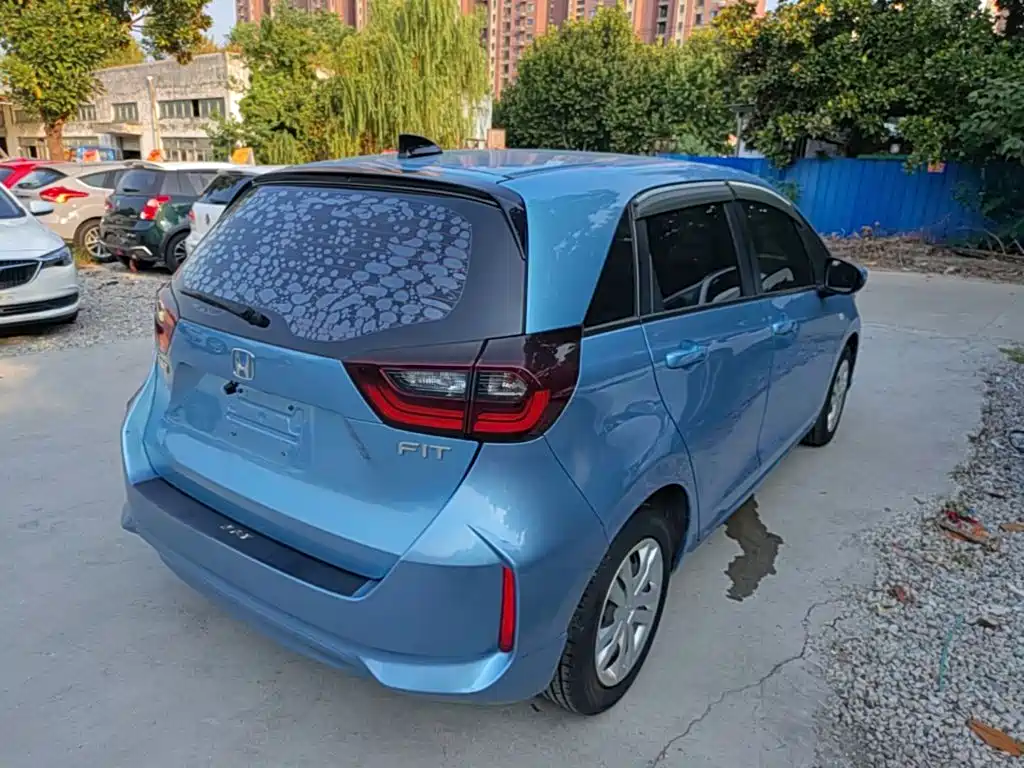 Honda Fit — фото 7
