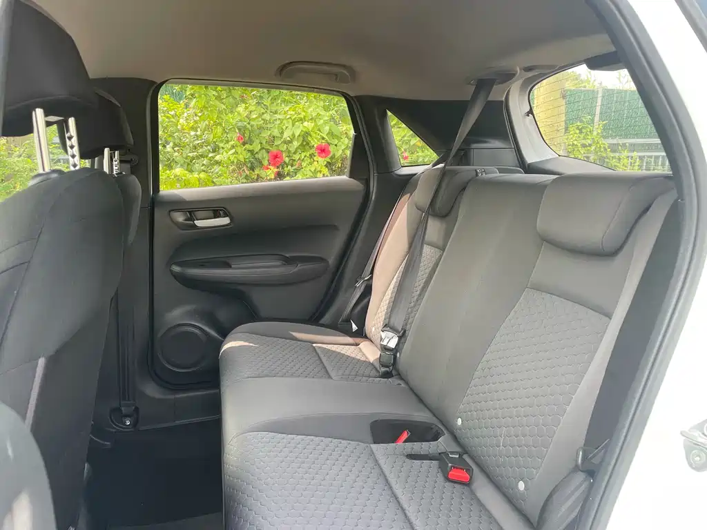 Honda Fit — фото 17
