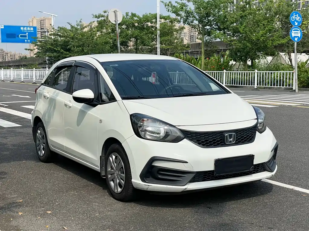 Honda Fit — фото 4