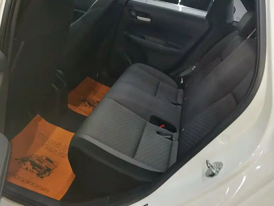 Honda Fit — фото 11
