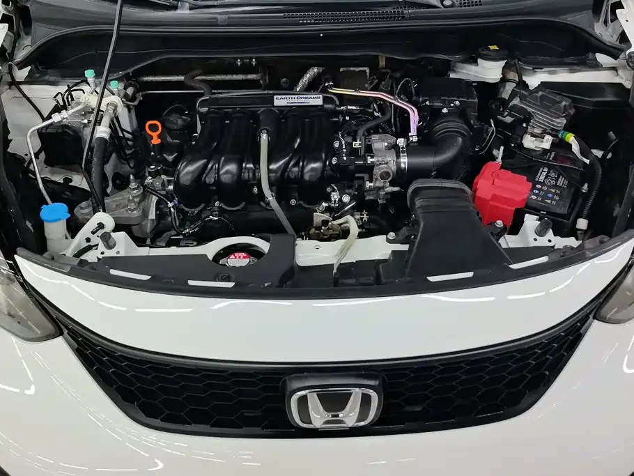 Honda Fit — фото 10