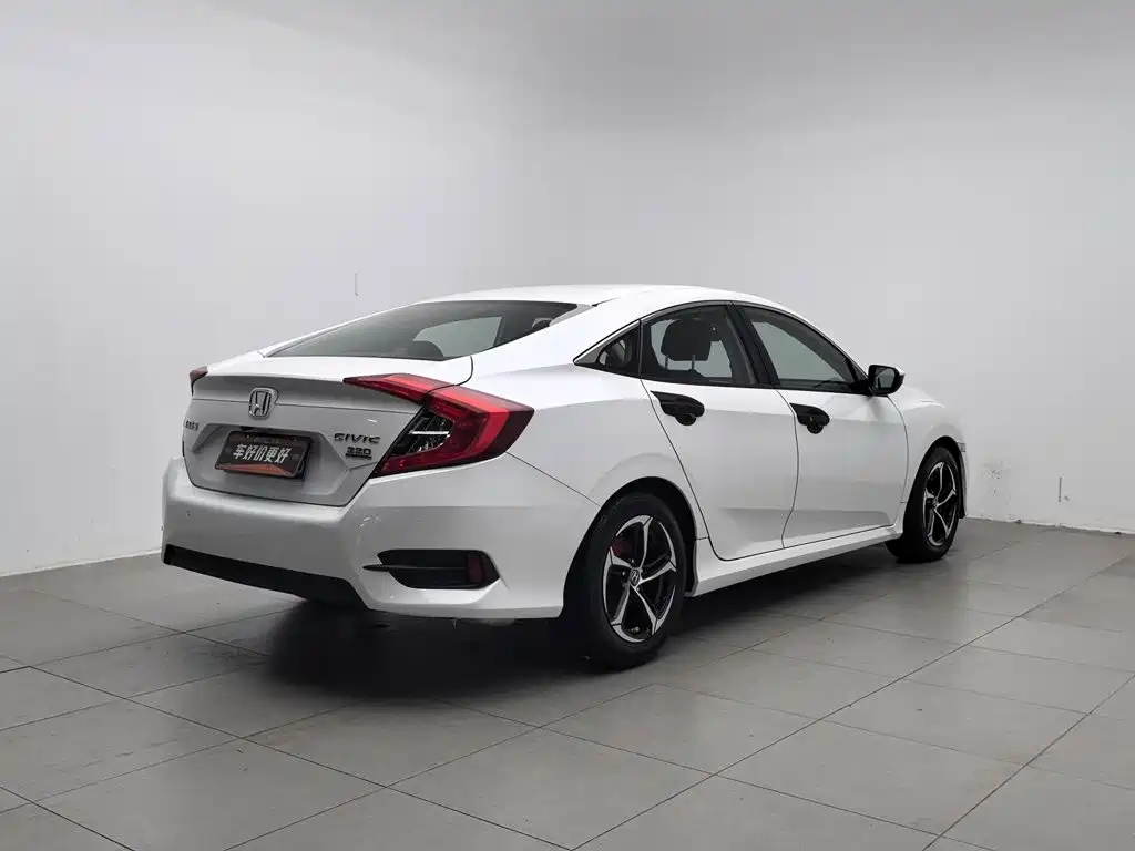 Honda Civic — фото 2