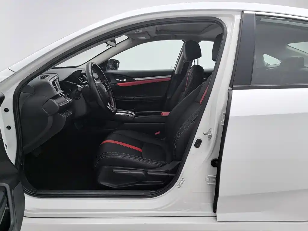 Honda Civic — фото 10