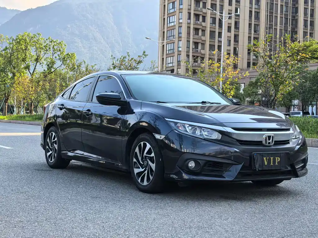 Honda Civic — фото 2