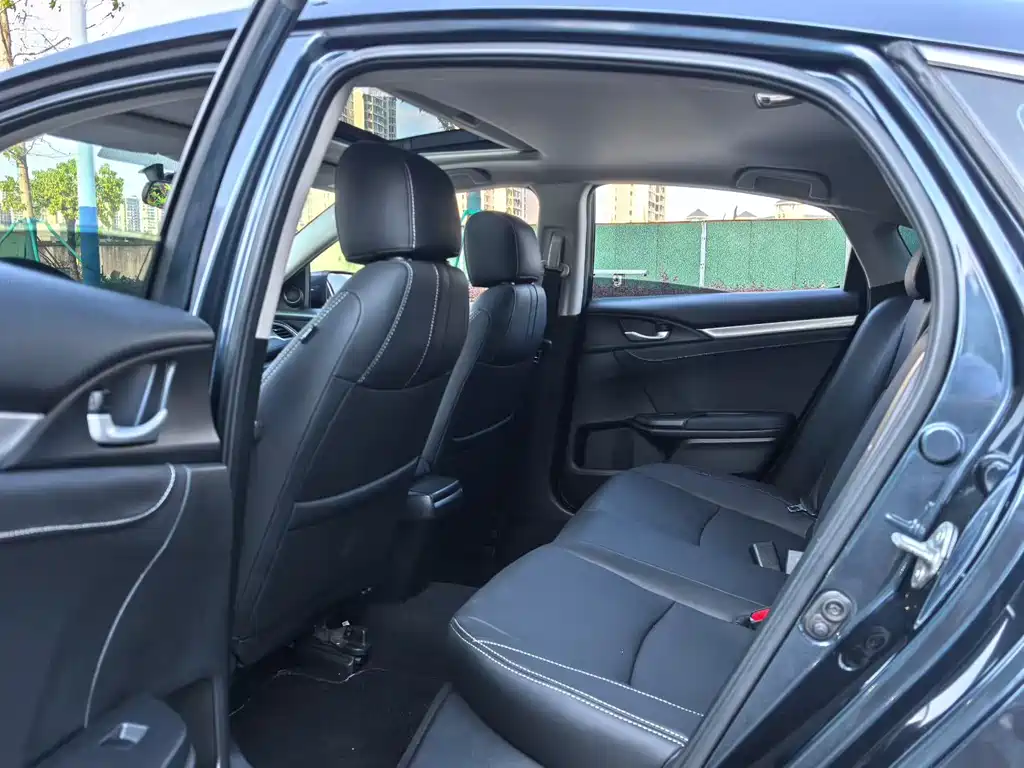 Honda Civic — фото 5