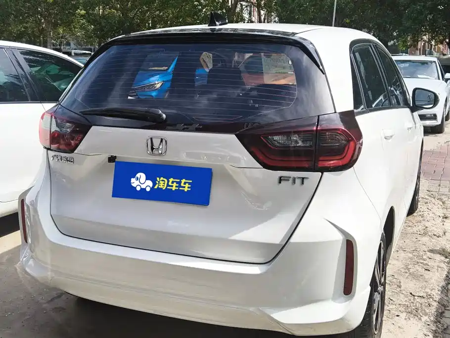 Honda Fit — фото 3