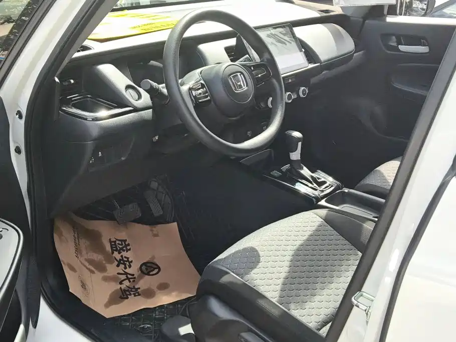 Honda Fit — фото 9