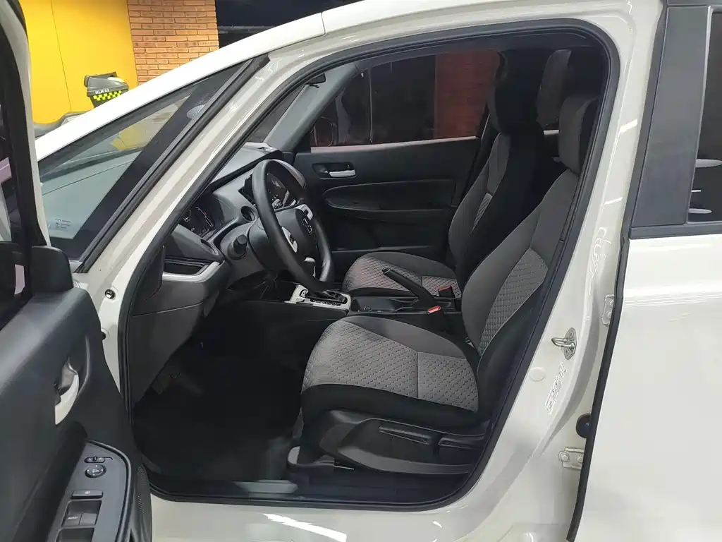Honda Fit — фото 9