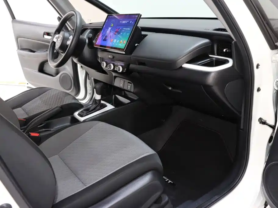 Honda Fit — фото 8