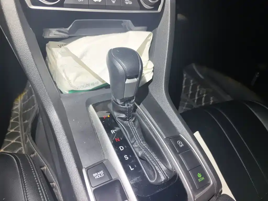Honda Civic — фото 7