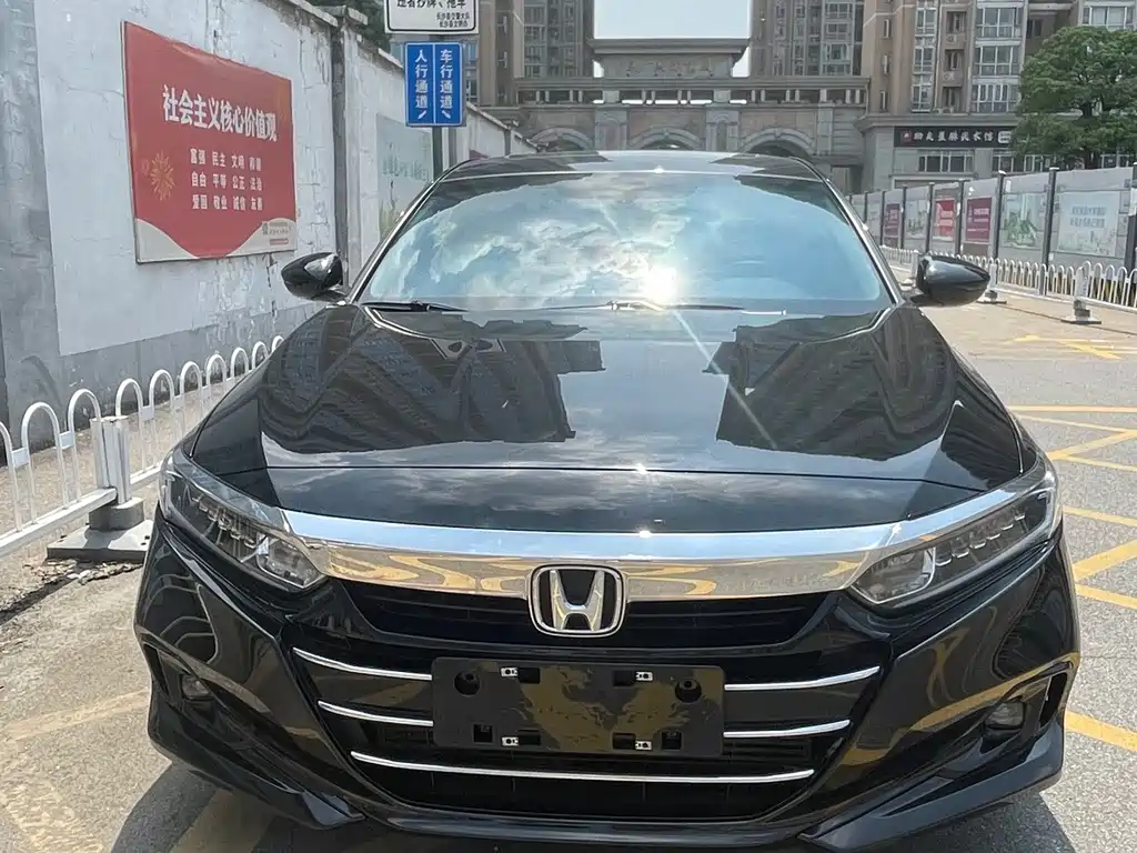 Honda Accord — фото 3