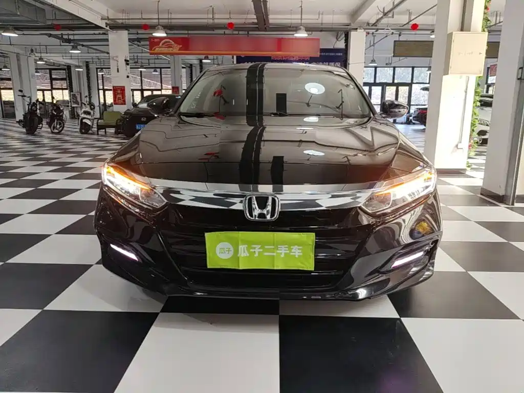 Honda Accord — фото 3