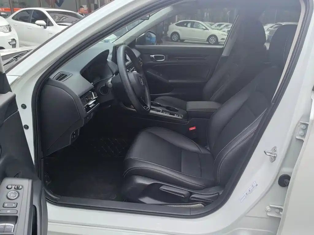 Honda Civic — фото 8