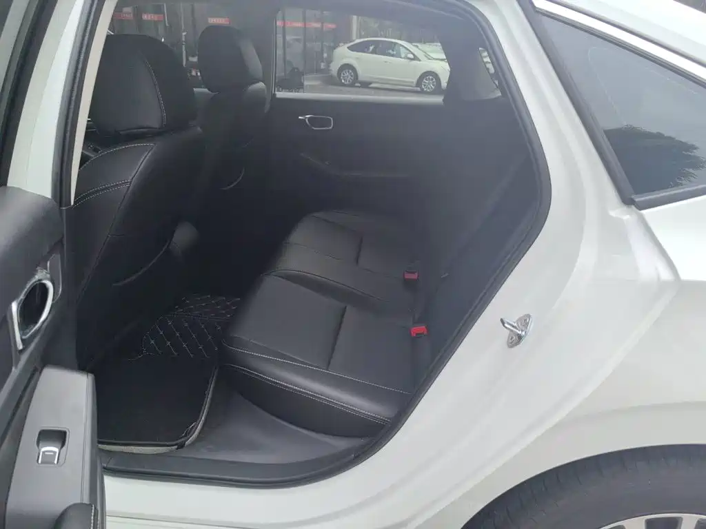 Honda Civic — фото 10
