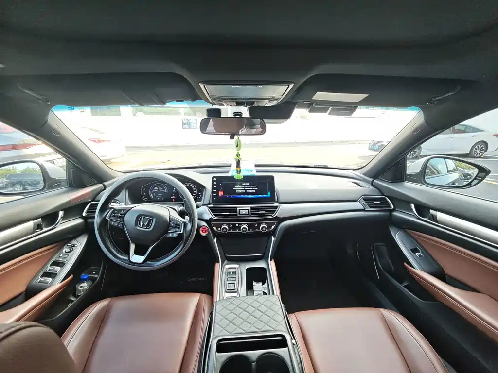 Honda Inspire — фото 10