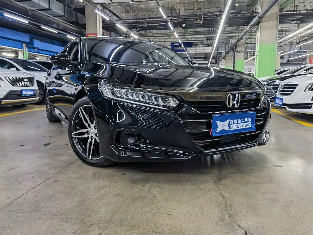 Honda Accord — фото 3