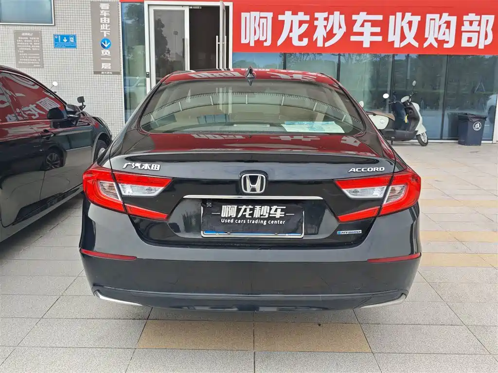 Honda Accord — фото 5