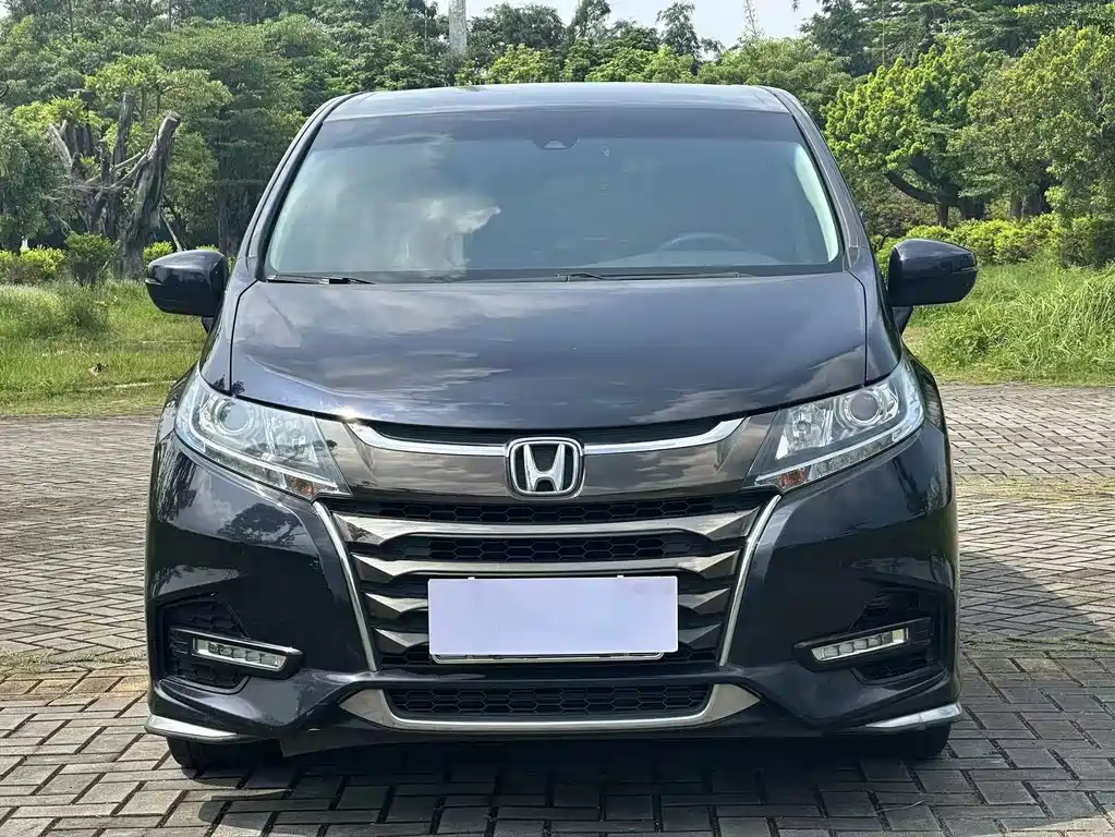 Honda Odyssey — фото 2