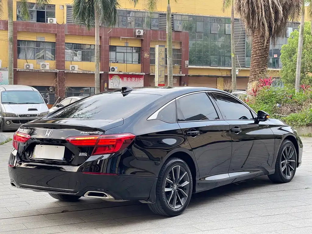 Honda Inspire — фото 6
