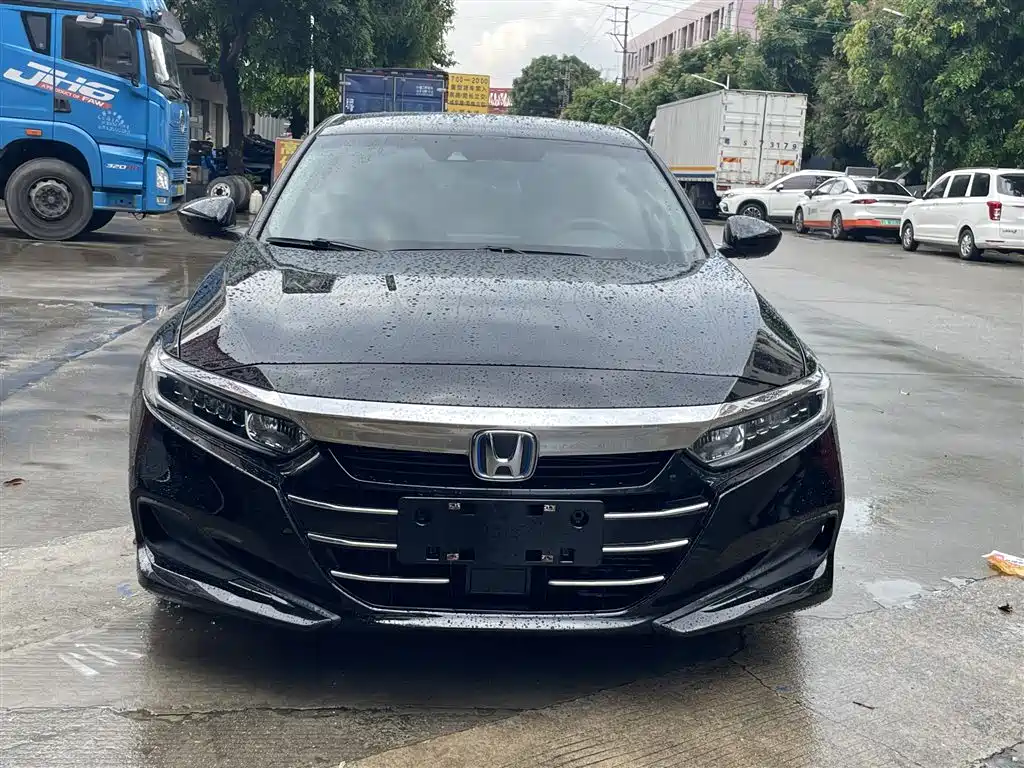 Honda Accord — фото 2