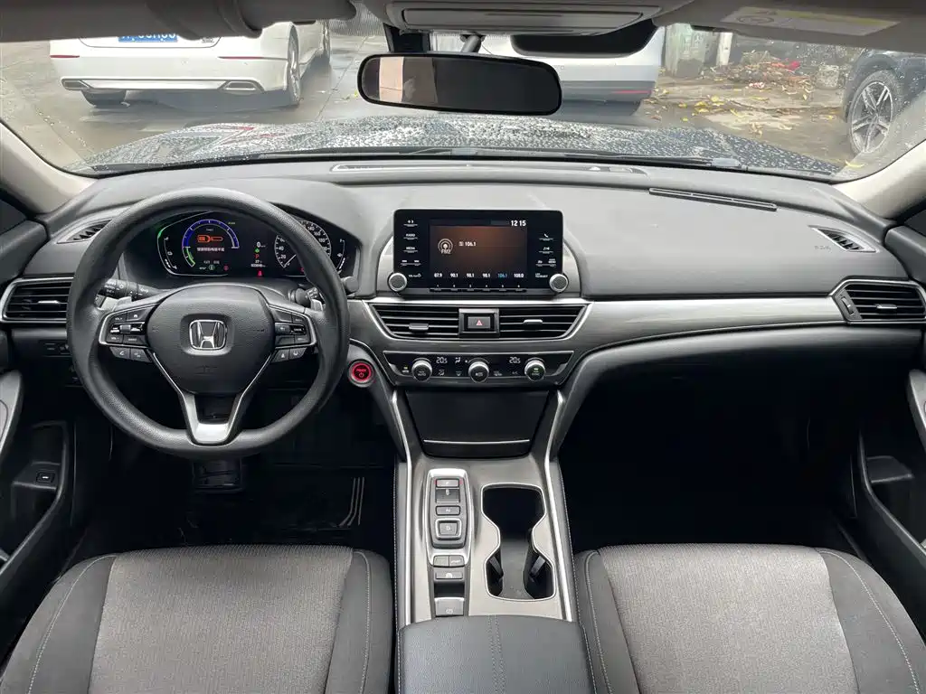 Honda Accord — фото 5