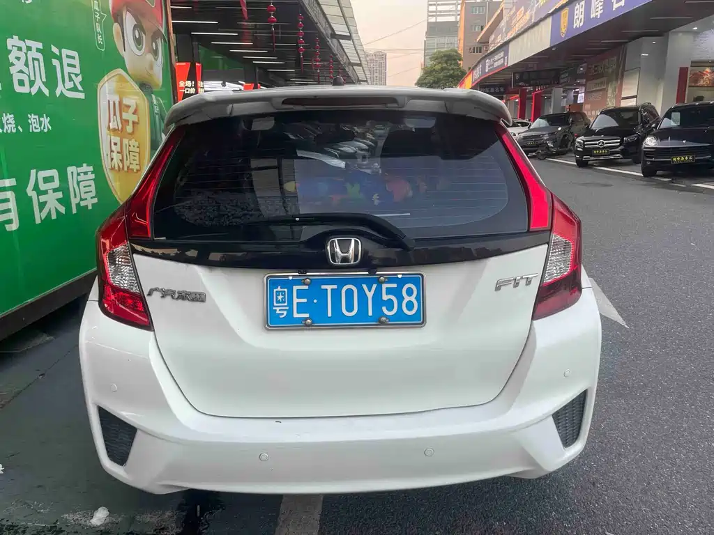 Honda Fit — фото 3