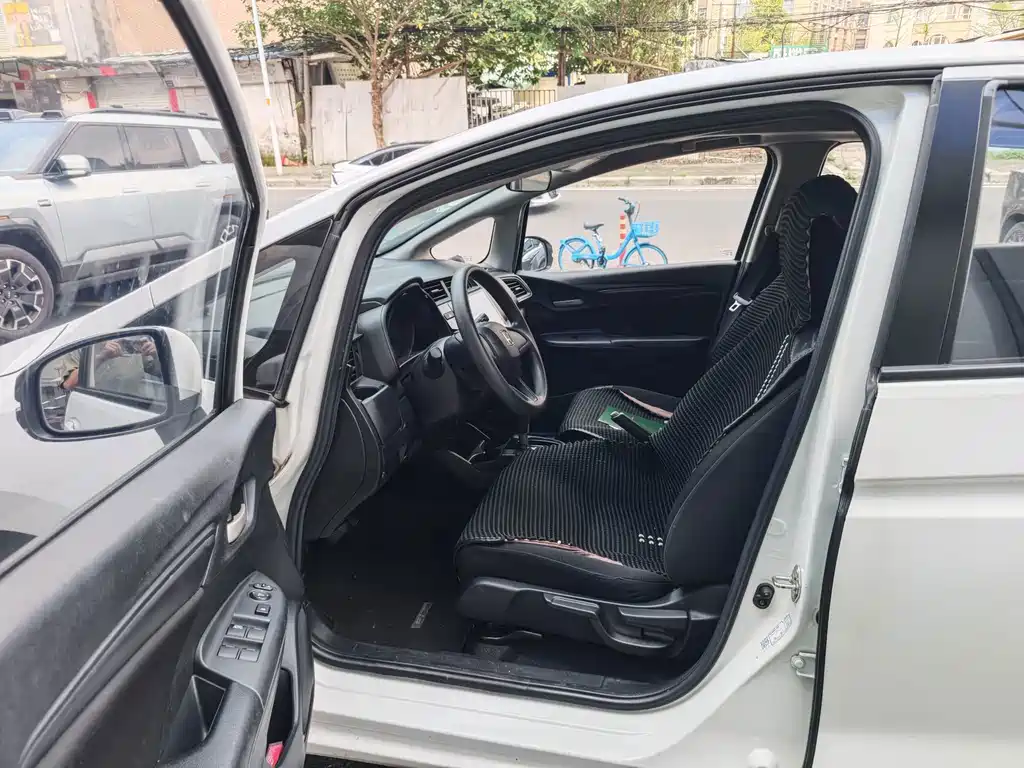 Honda Fit — фото 6