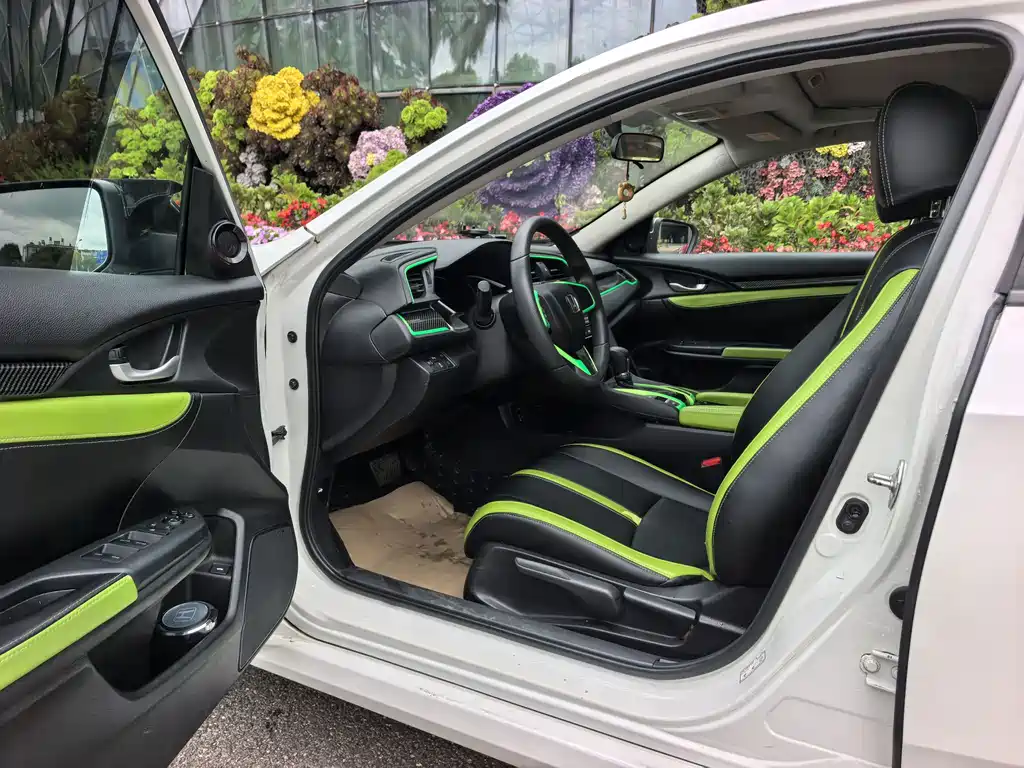 Honda Civic — фото 14