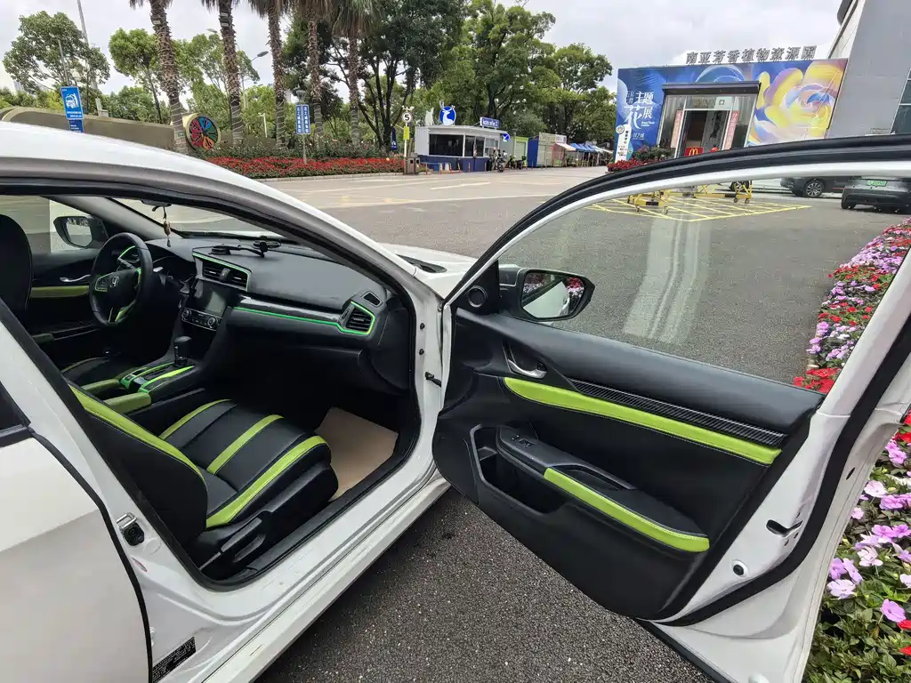 Honda Civic — фото 6