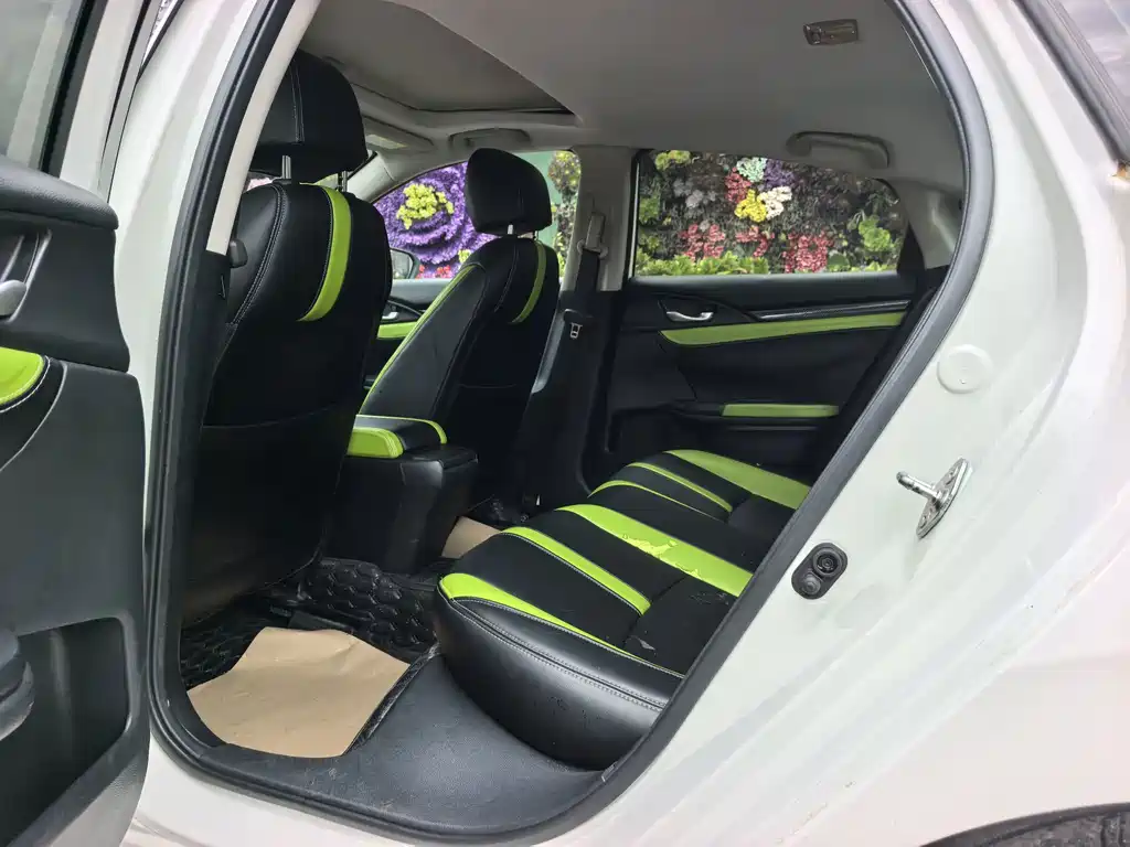 Honda Civic — фото 10