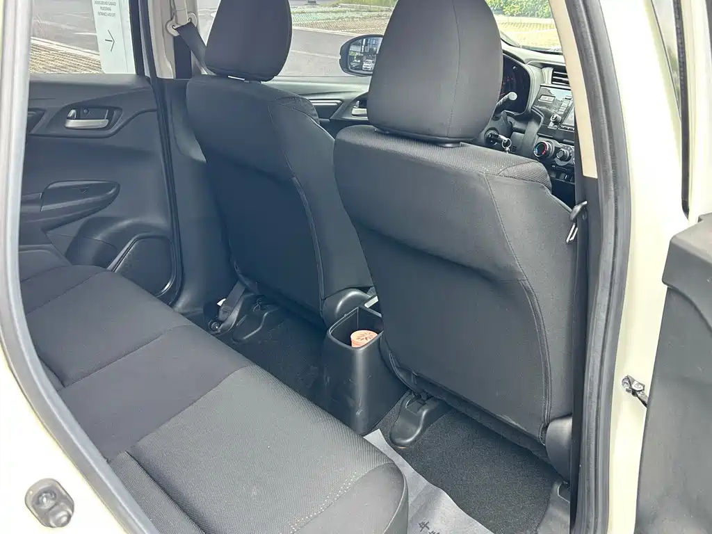 Honda Fit — фото 13