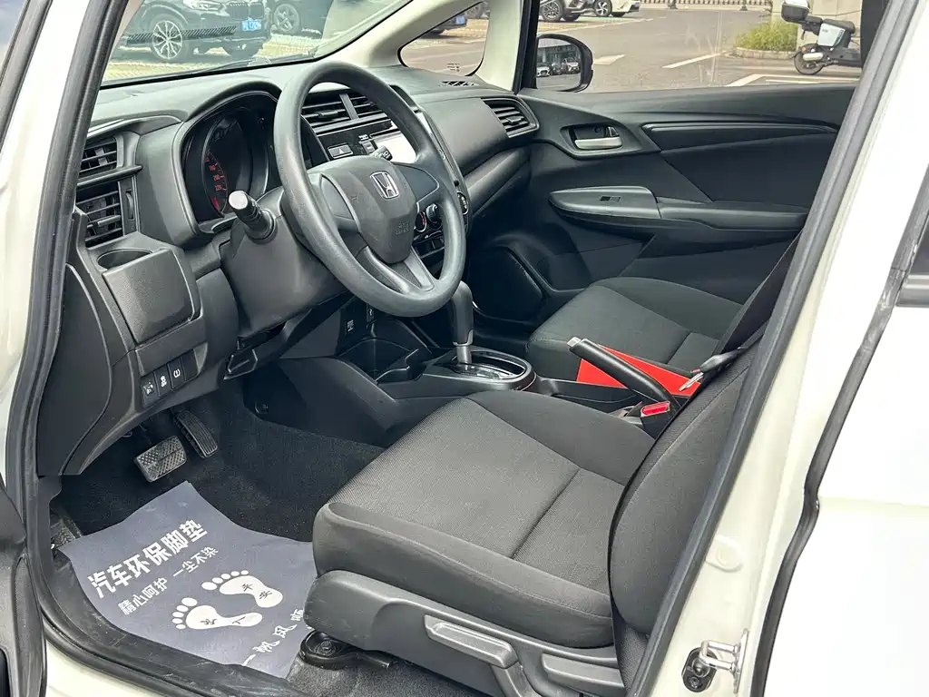 Honda Fit — фото 4