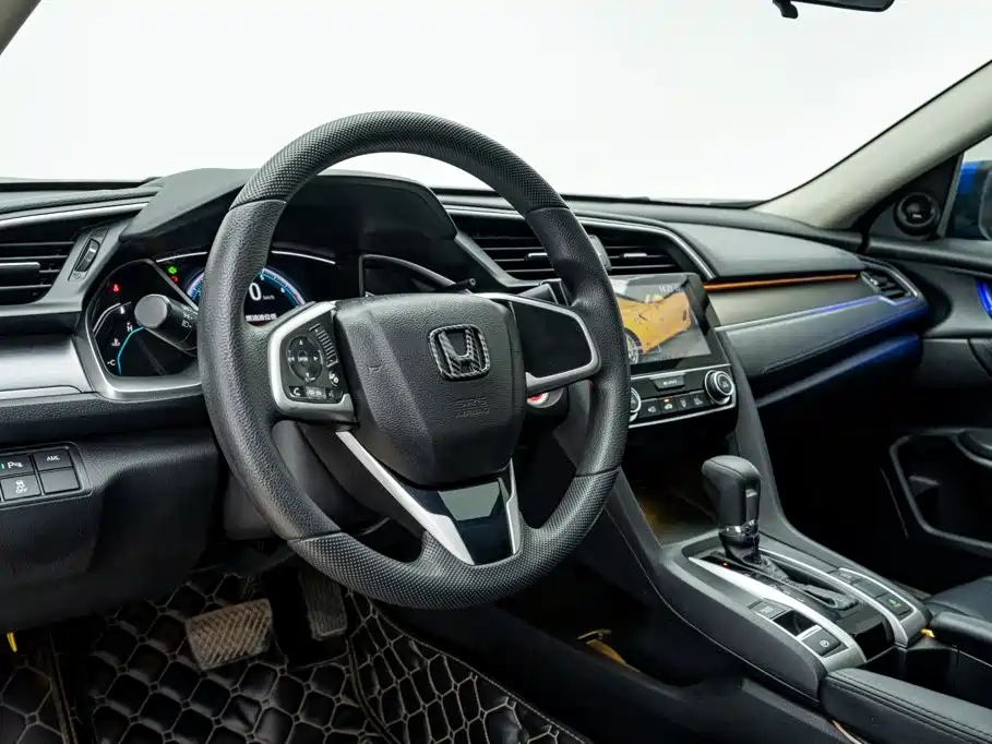 Honda Civic — фото 13
