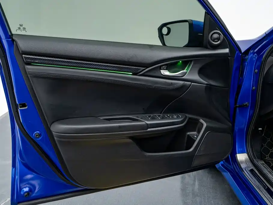Honda Civic — фото 14