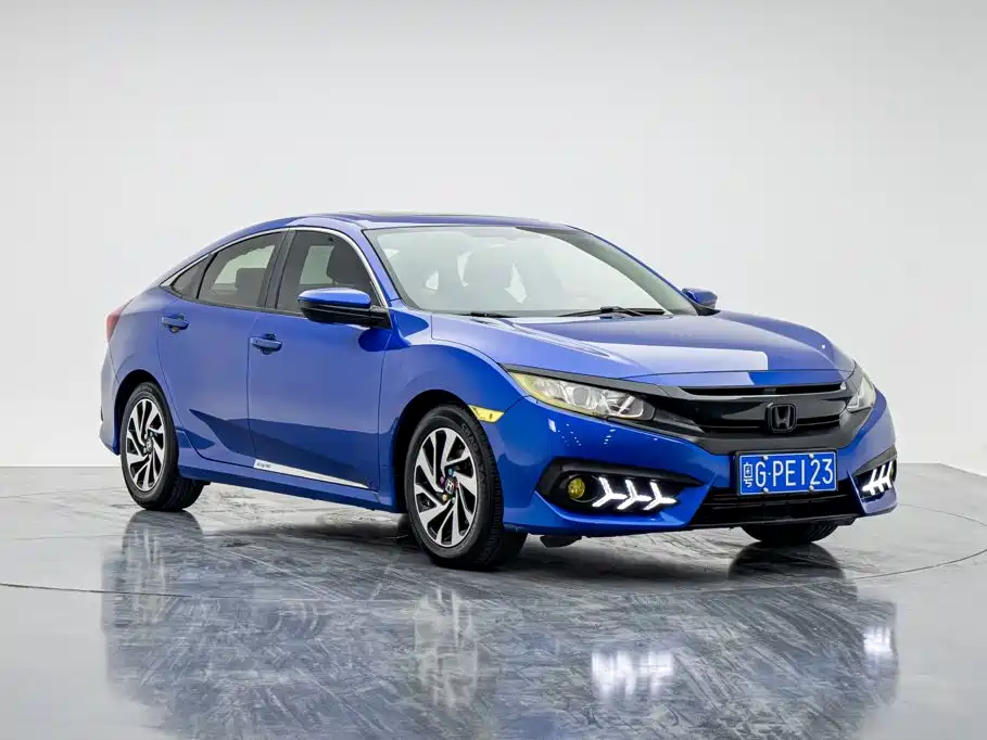 Honda Civic — фото 31
