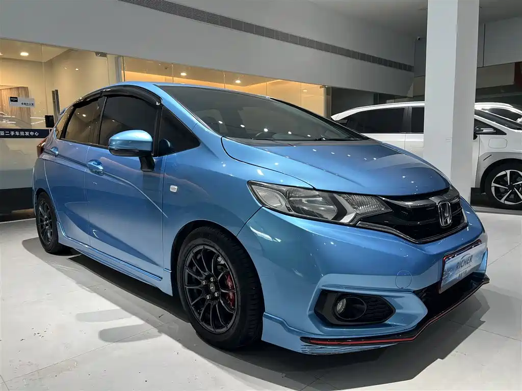 Honda Fit — фото 3