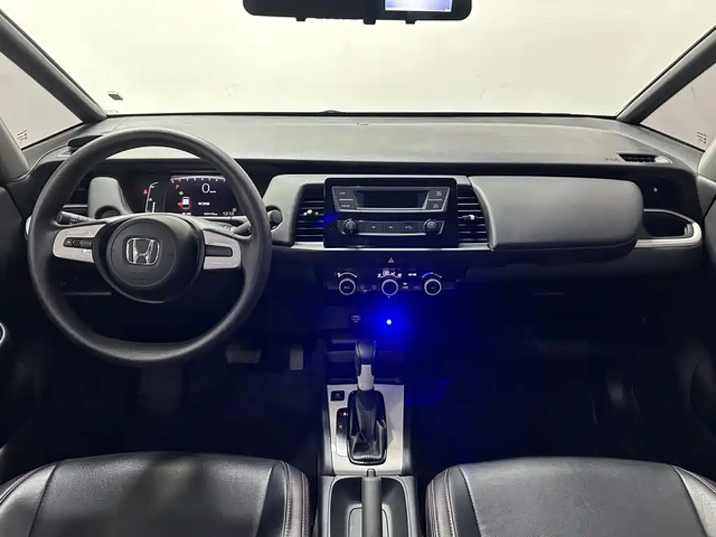 Honda Fit — фото 14
