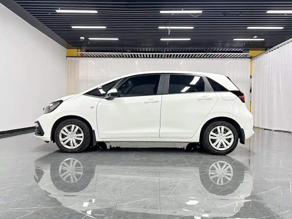 Honda Fit — фото 3
