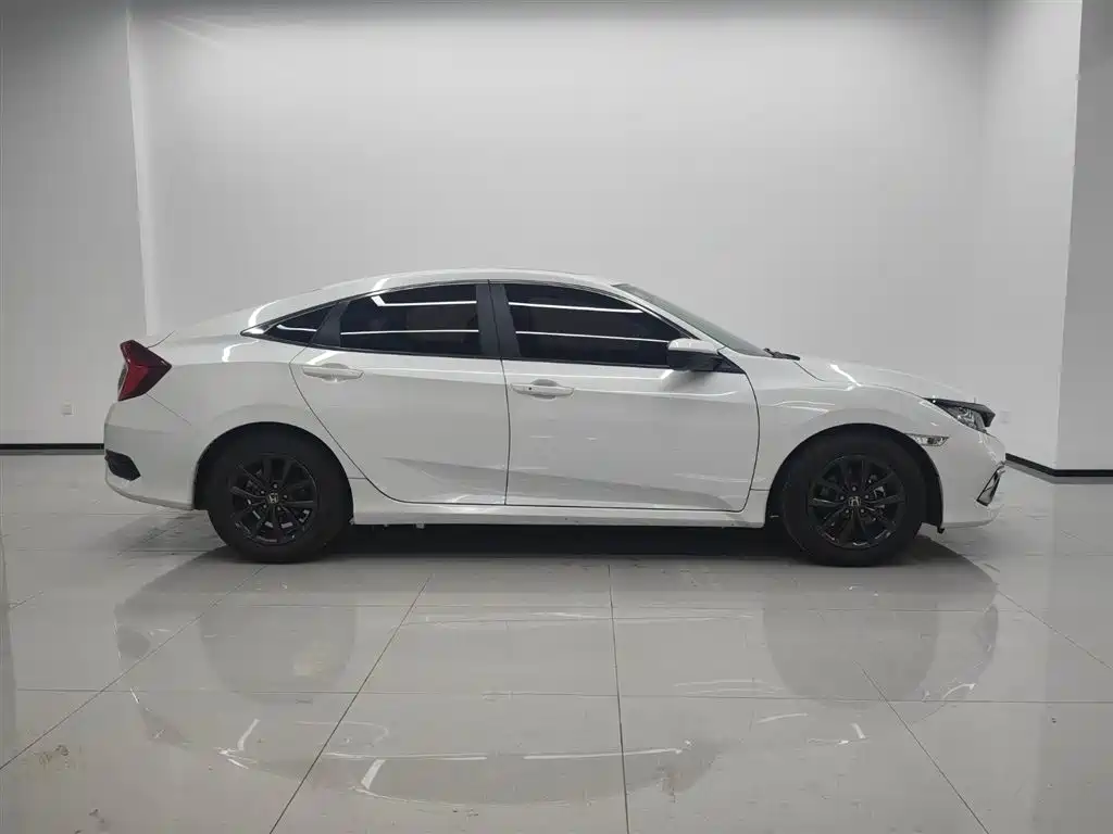 Honda Civic — фото 3